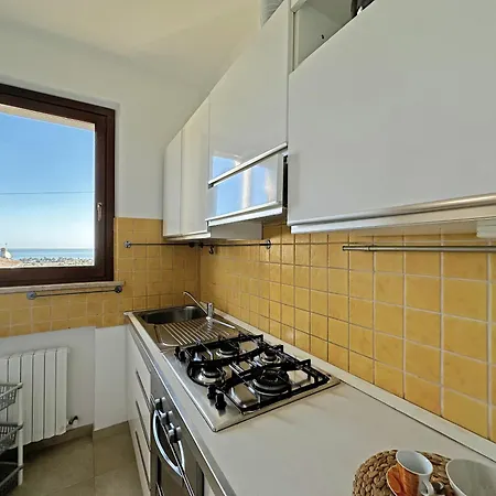 228 - Bilocale Al Primo Piano Con Terrazzo Vista Mare- Climatizzato Apartment Marcelli