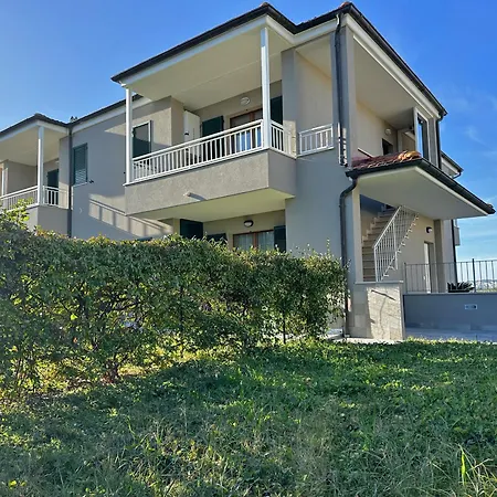 228 - Bilocale Al Primo Piano Con Terrazzo Vista Mare- Climatizzato Apartment Marcelli