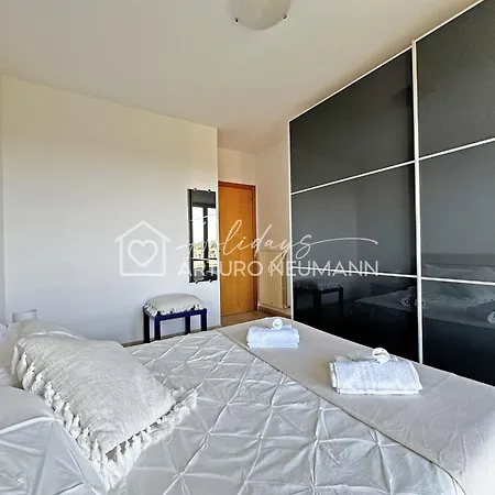 228 - Bilocale Al Primo Piano Con Terrazzo Vista Mare- Climatizzato, E Navetta Privata Inclusa Al Whte Club * Marcelli